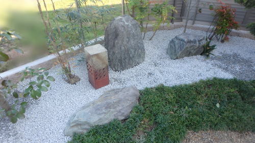 伊与青石