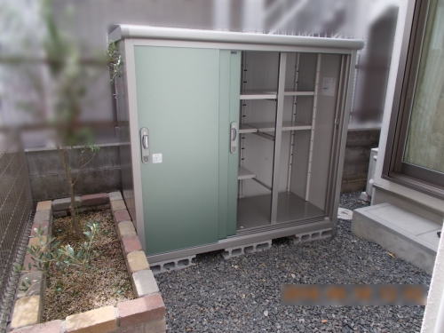 大阪府高槻市 物置設置 エスモESE-1607E/エバーグリーン