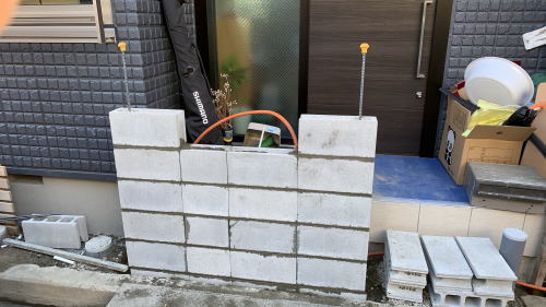 大阪寝屋川 門柱下地ブロック積