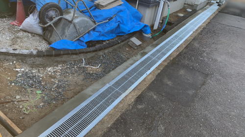 大阪寝屋川 側溝 スチールグレーチングWUCS-X20-525&WUCS-X40-525 サウンドルース付き(片岡産業)
