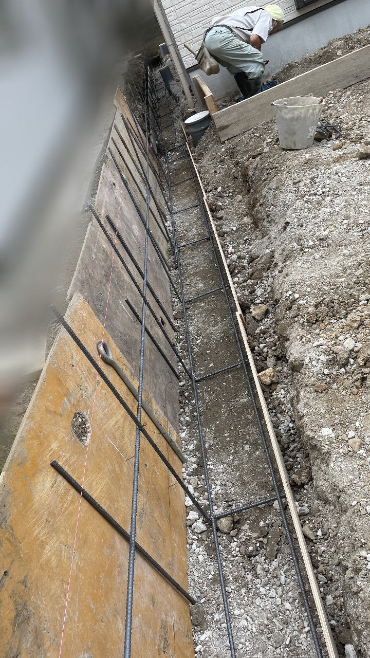 茨木 新築外構 西側境界 掘削・型枠・鉄筋設置