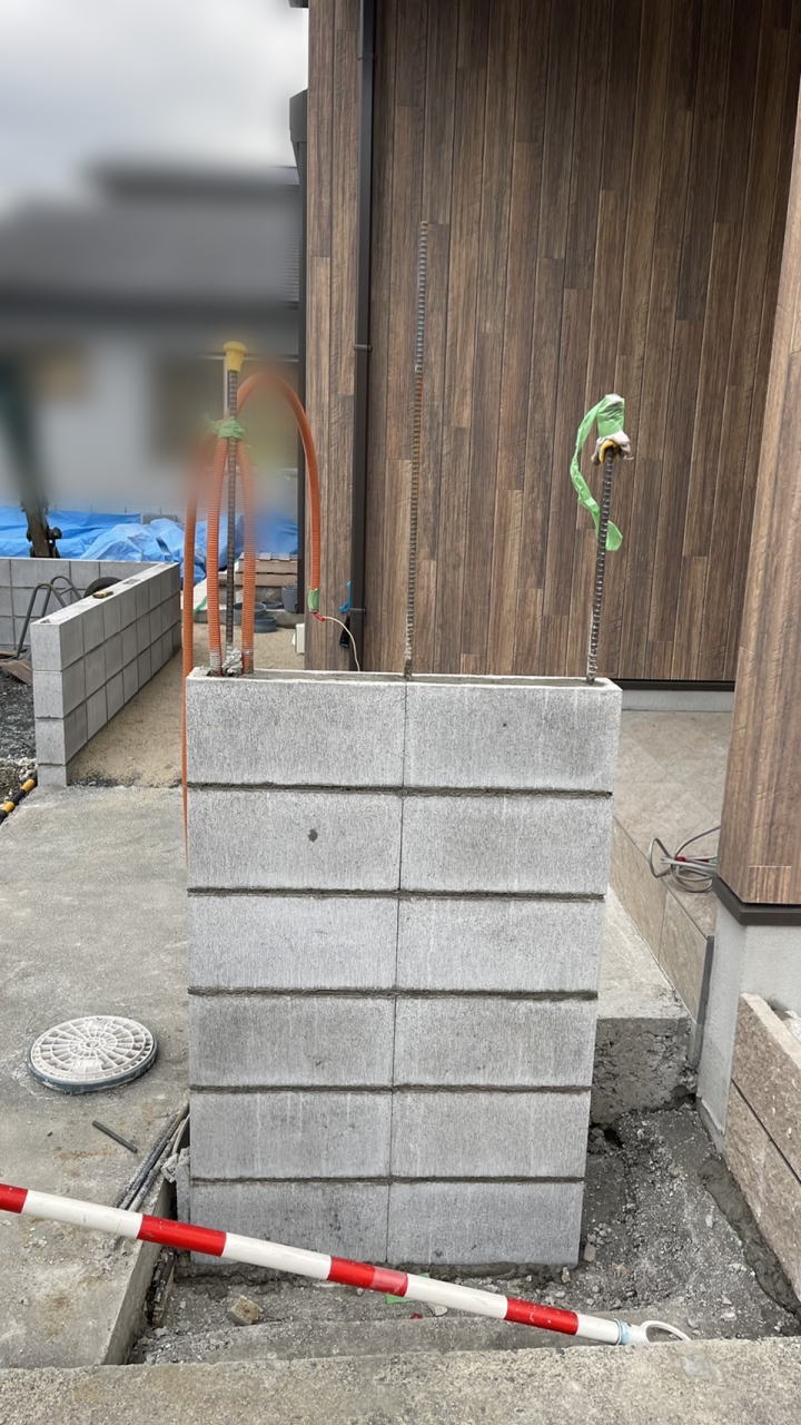 茨木 新築外構 アプローチ 門柱ブロック積み