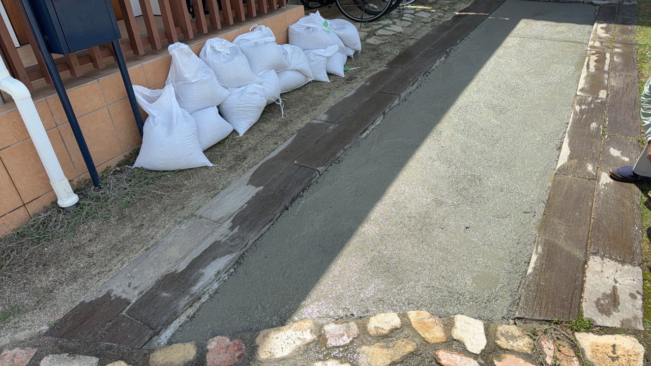 高槻市H様邸 ガレージ 洗い出し基礎打設