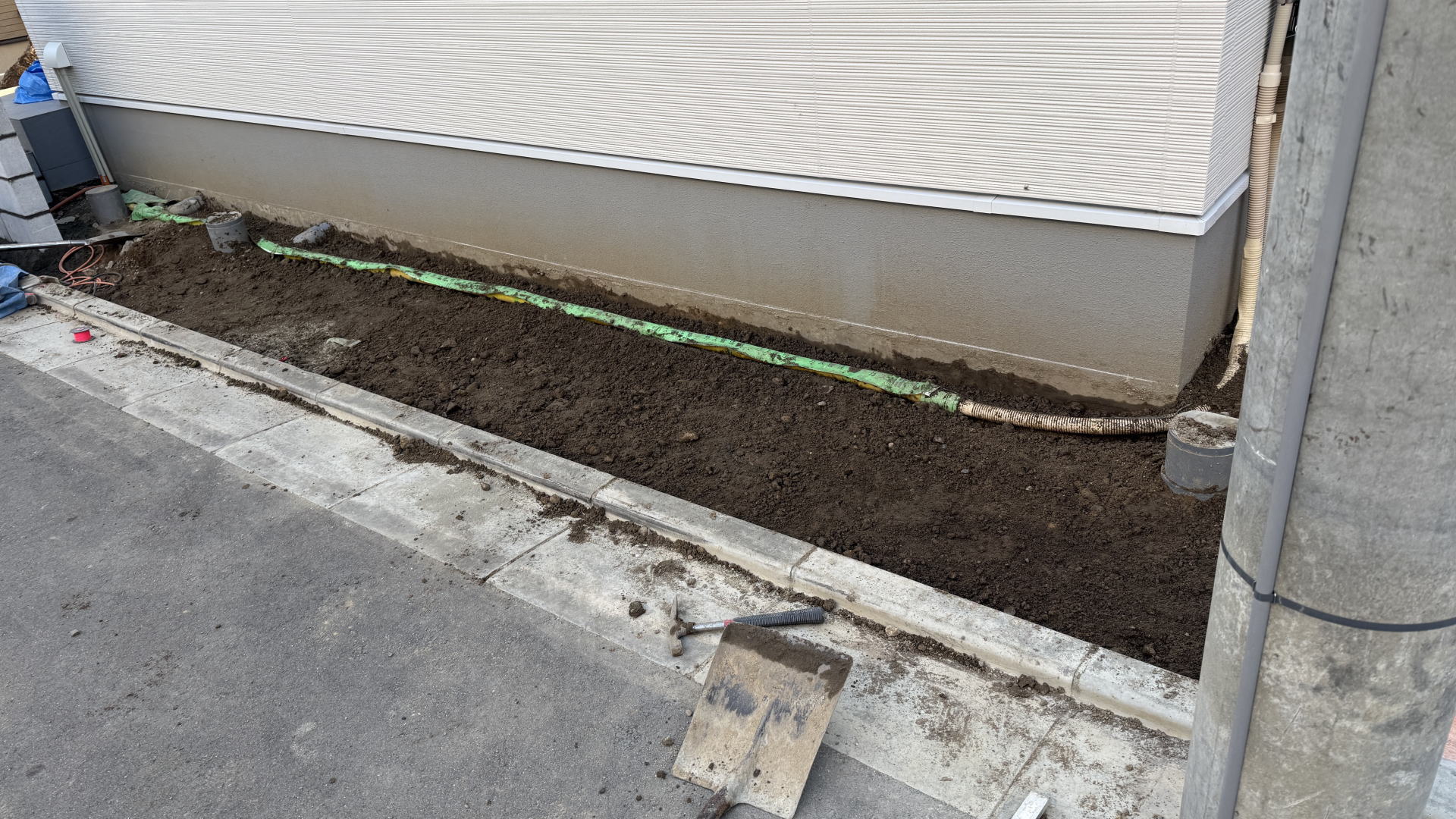 高槻市S様邸 サービスヤード スキトリ