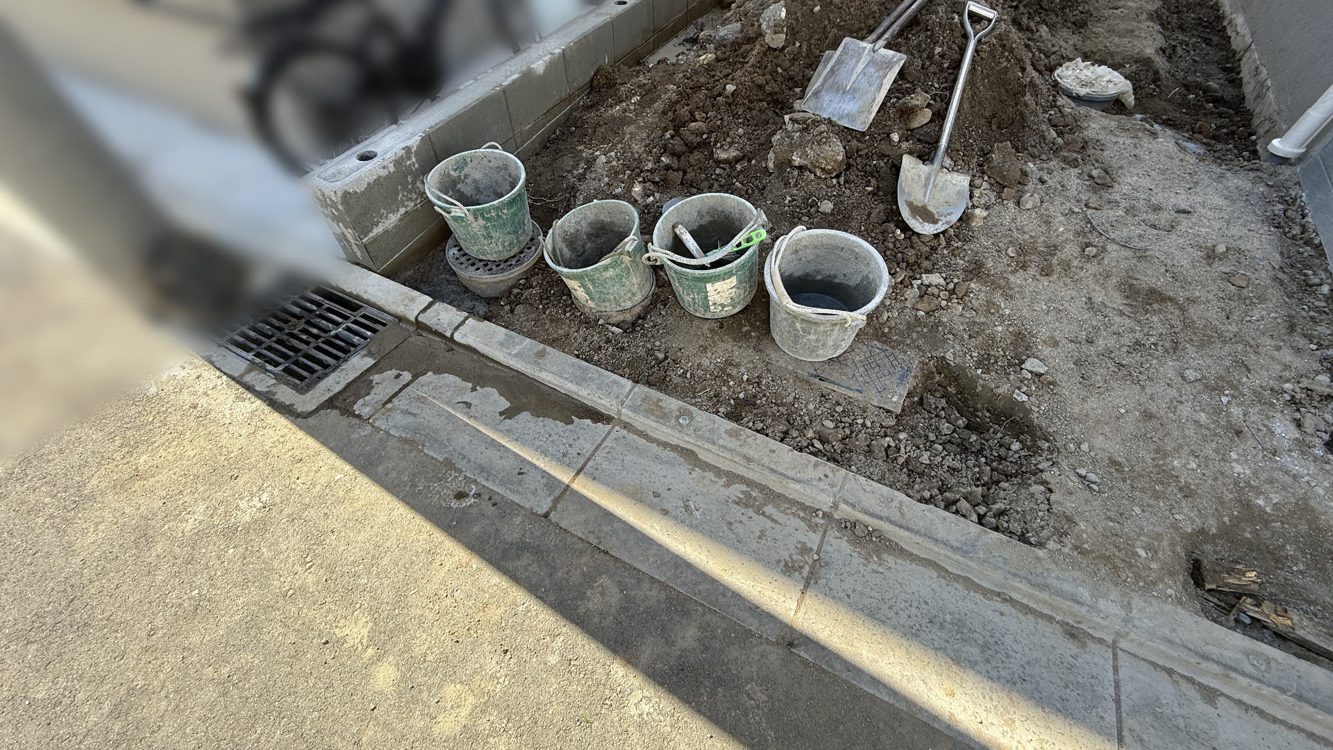 高槻市S様邸 ガレージ 丸会所高さ調整