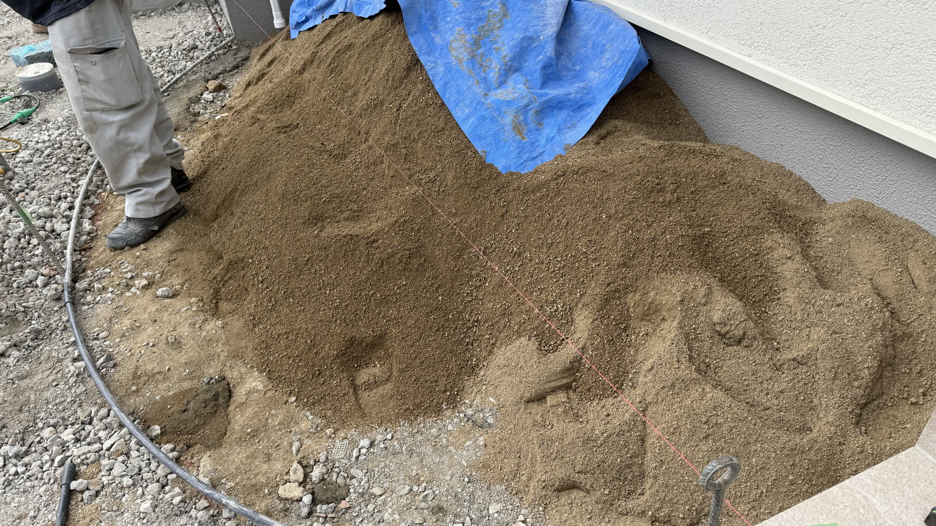 高槻市K様邸 アプローチ 花壇 真砂土入れ