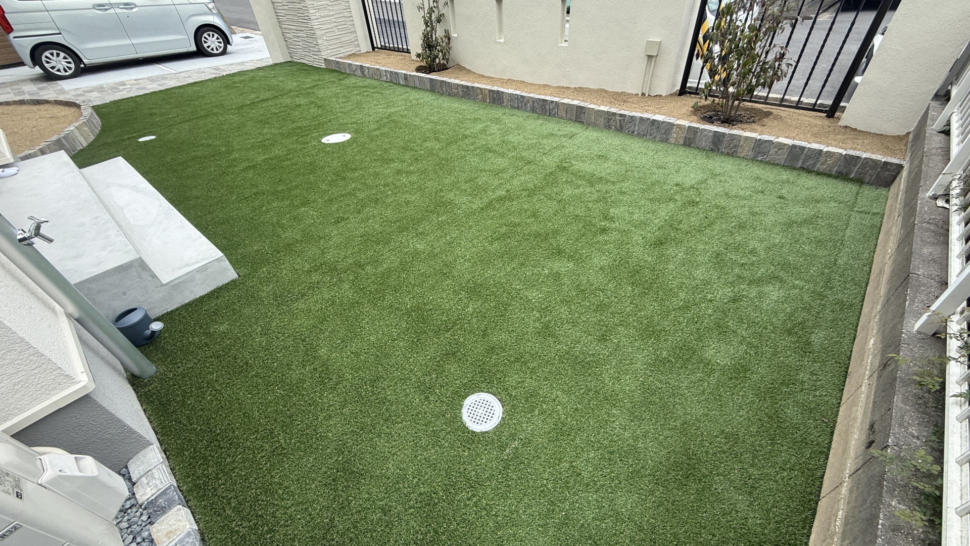 高槻市K様邸 お庭 ユニオンビズ リアル人工芝メモリーターフヒート