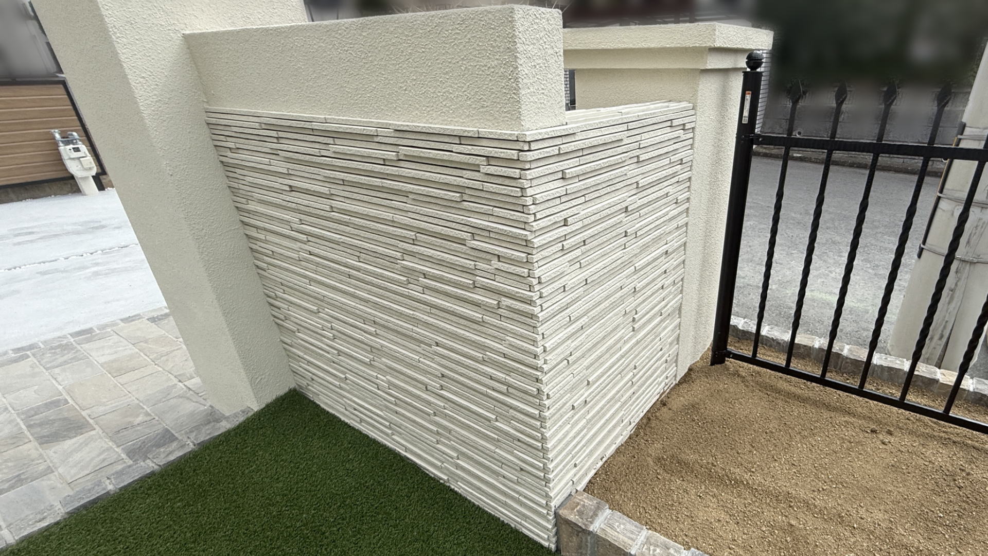 高槻市K様邸 アプローチ 門袖 LIXIL-INAX 千陶彩HAL-RN-STS-11