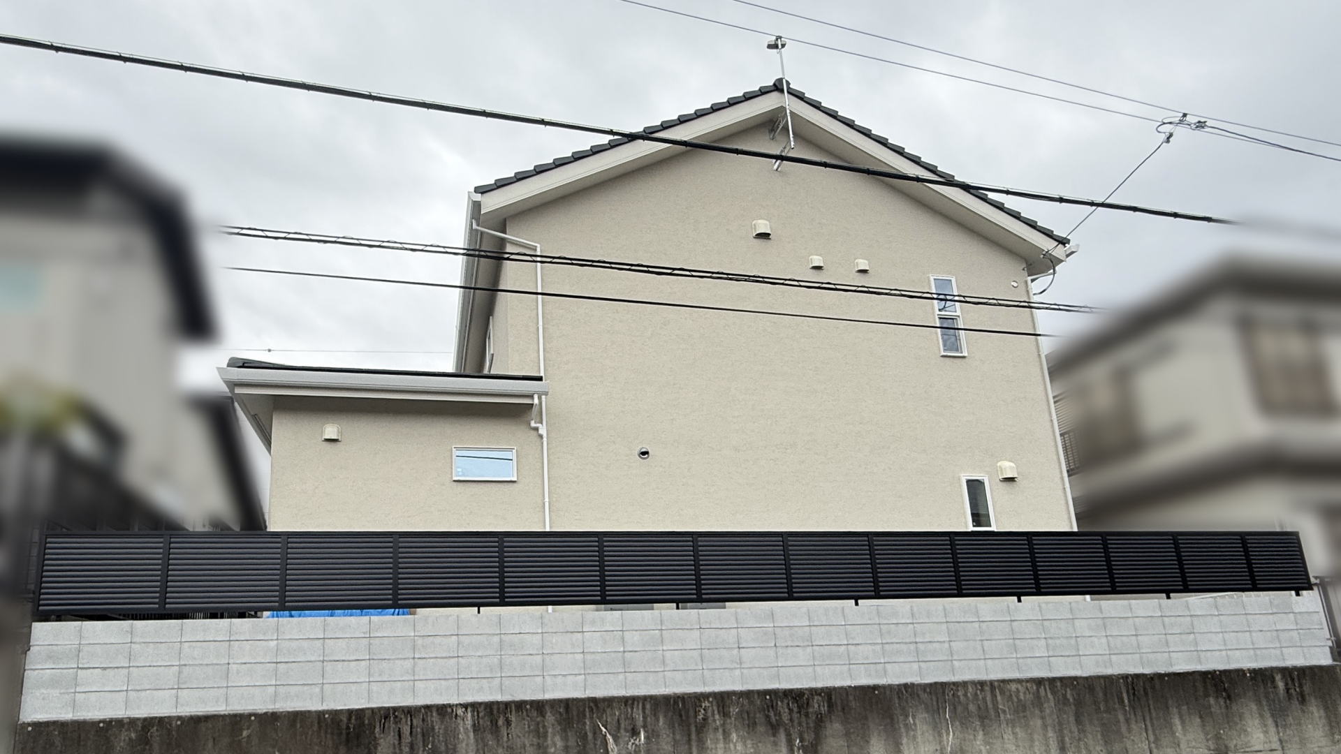 高槻市K様邸 道路境界沿い LIXIL フェンスAB YL3型/ブラック T-8