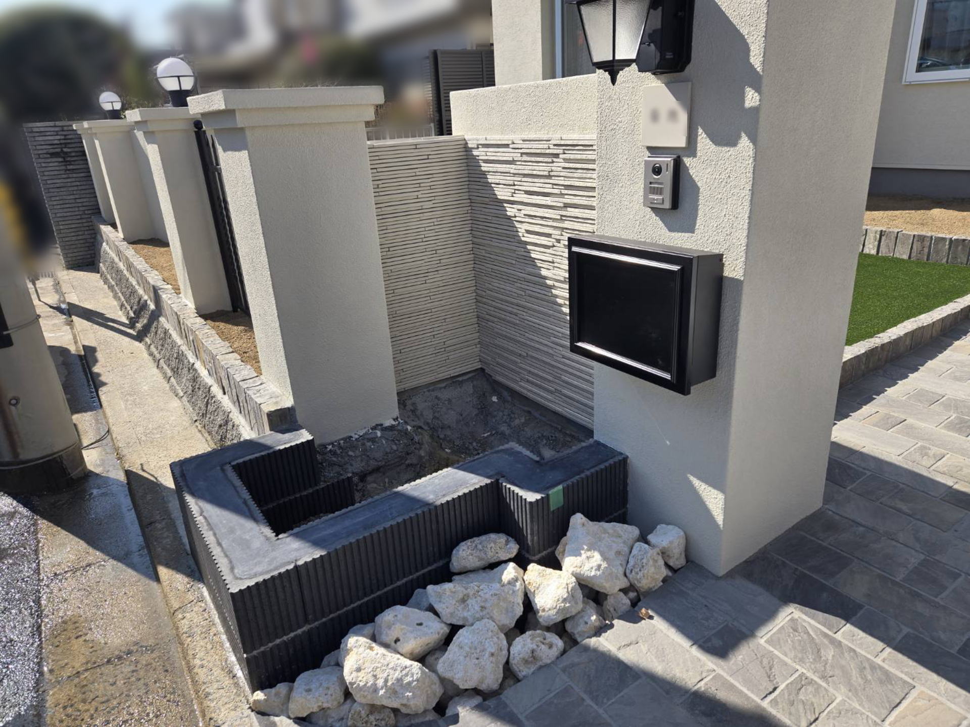 高槻市K様邸　門まわり　タイル貼　LIXIL-INAX 千陶彩HAL-RN-STS-11