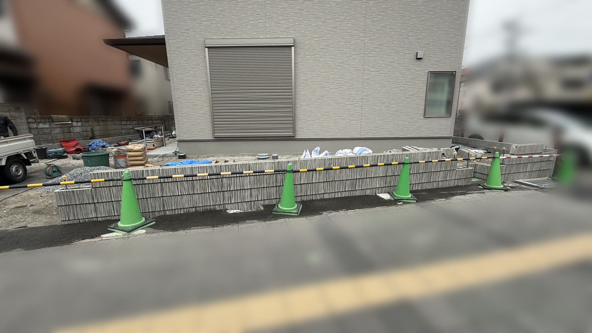 高槻市Y様邸　高槻市Y様邸　サービスヤード道路境界側　化粧ブロック積み　ユニソン　スピカ15-1LW/グレー